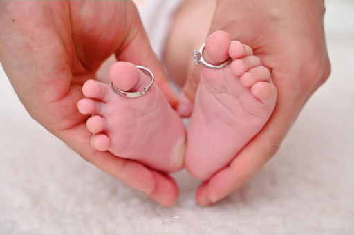 雄安新区宝宝吃奶呕吐